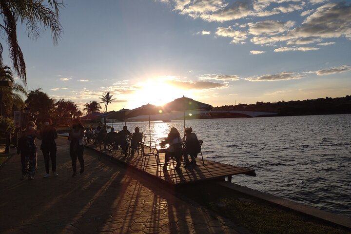 Brasilia in 2 Hours – City Tour for Passengers in Connexão