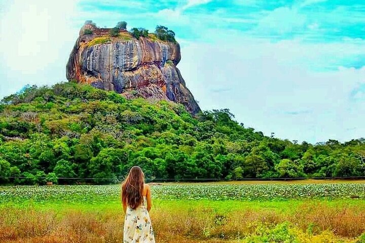 All Inclusive 5-Days Highlights of Sri Lanka