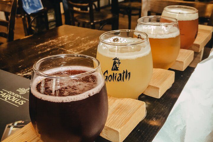 Brussels Walking and Tasting Tour (Beers,Chocolates&Fries/Waffle)