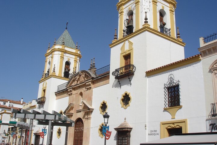 Discover Ronda and Setenil de las Bodegas in a Day from Málaga