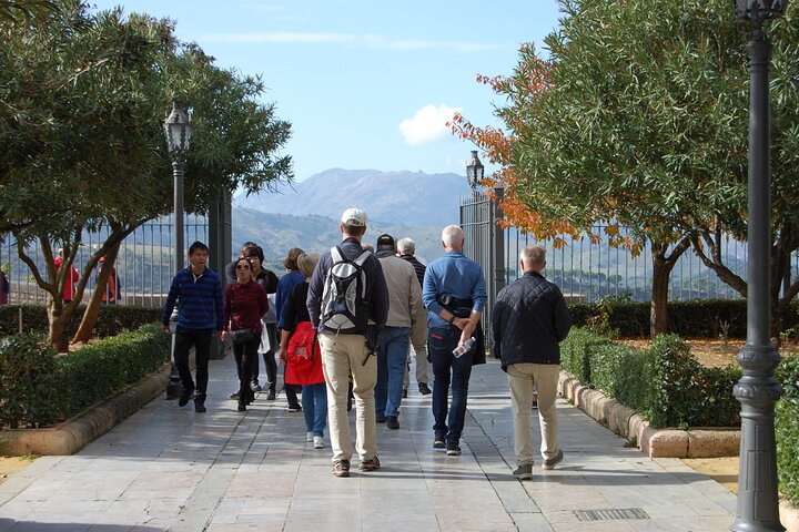 Discover Ronda and Setenil de las Bodegas in a Day from Málaga