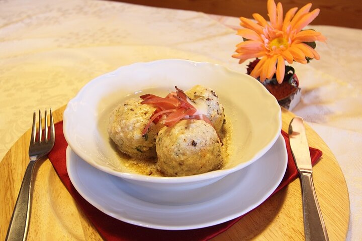 Taste Bolzano: Food Tour with Full Meal by Do Eat Better