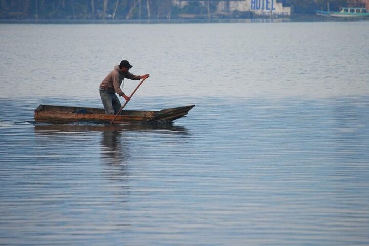 Private Guided Artisanal Fishing Tour on Lake Atitlan