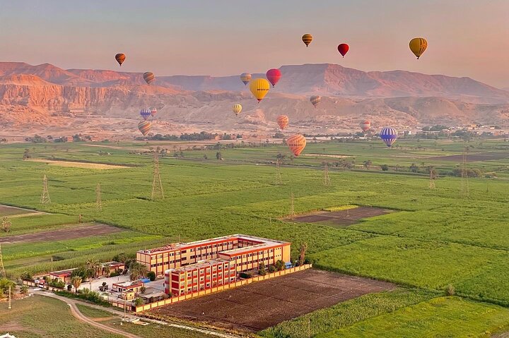 Luxury Sunrise Balloon Ride in Luxor with Hotel Pickup
