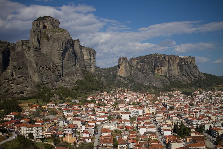 2-days rail trip from Athens to Meteora