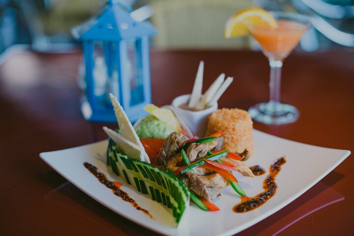 Sunset Mexican Dinner Cruise and Live Music in Cabo San Lucas