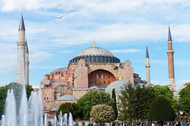 Private Tour of Istanbul with Famous Grand Bazaar