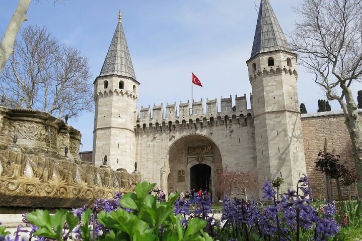 Private Tour of Istanbul with Famous Grand Bazaar