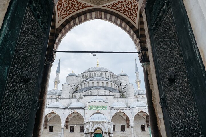 Private Tour of Istanbul with Famous Grand Bazaar