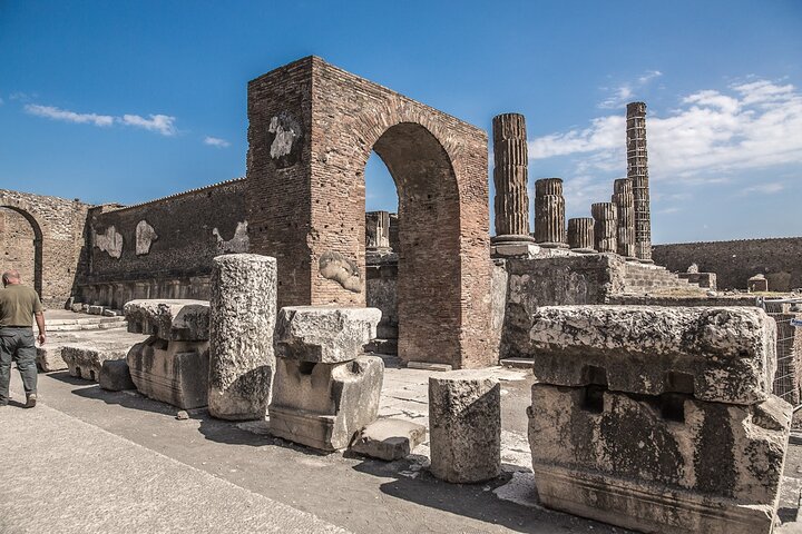 Skip-the-Line Pompeii Guided Tour from Sorrento