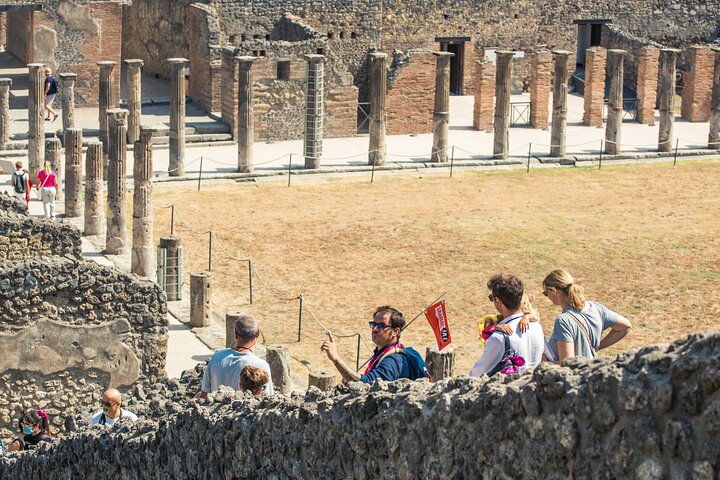 Skip-the-Line Pompeii Guided Tour from Sorrento