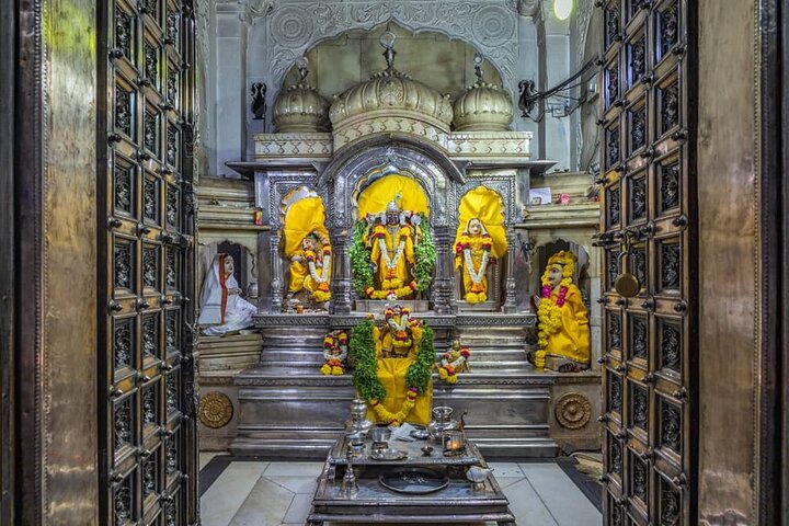 Divine Trail: Pilgrimage from Indore to Ujjain