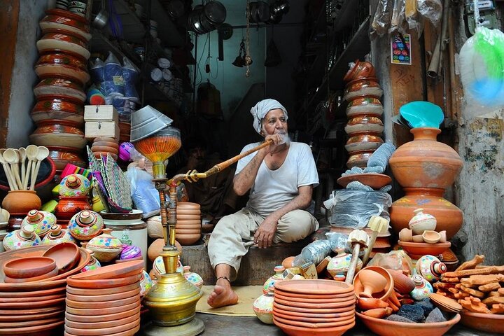 Private & Guided: Wagah Border, Walled City & Lahore Fort Full Day Tour