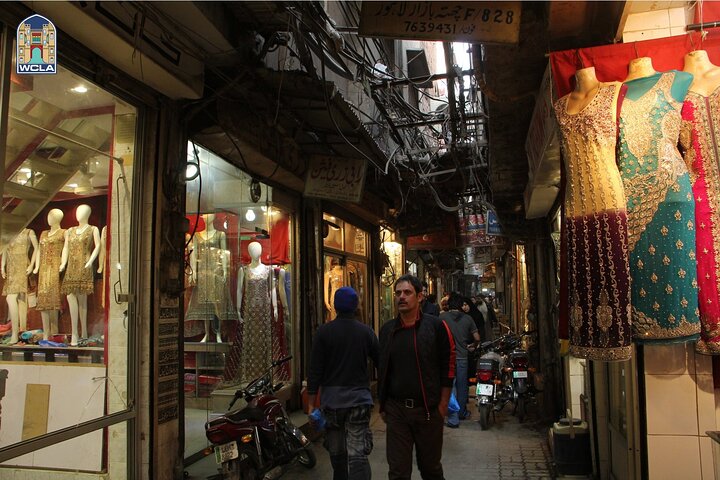 Private & Guided: Wagah Border, Walled City & Lahore Fort Full Day Tour