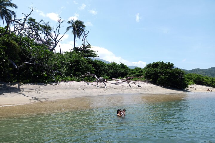 Tayrona by sea