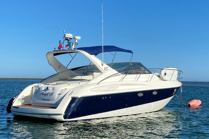 Half Day Private Motor Yacht Tour in Algarve