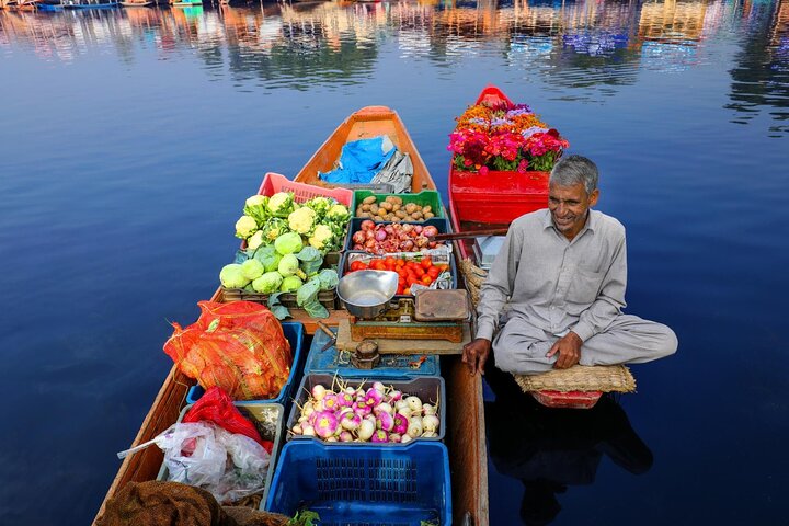 Srinagar Splendors: A Private City Tour
