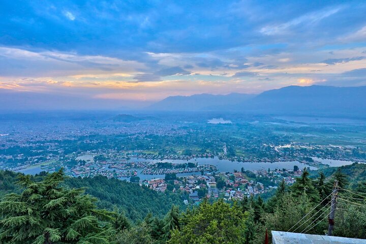 Srinagar Splendors: A Private City Tour