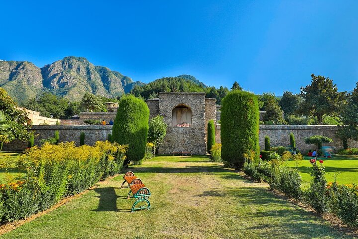 Srinagar Splendors: A Private City Tour