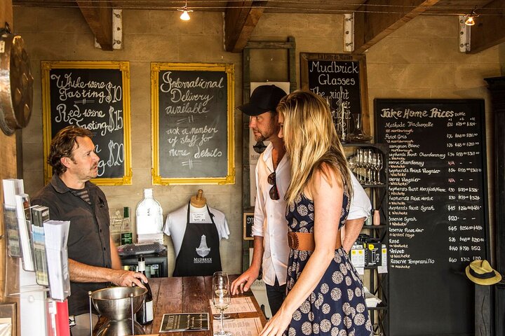 The Essence of Waiheke Wine Tour