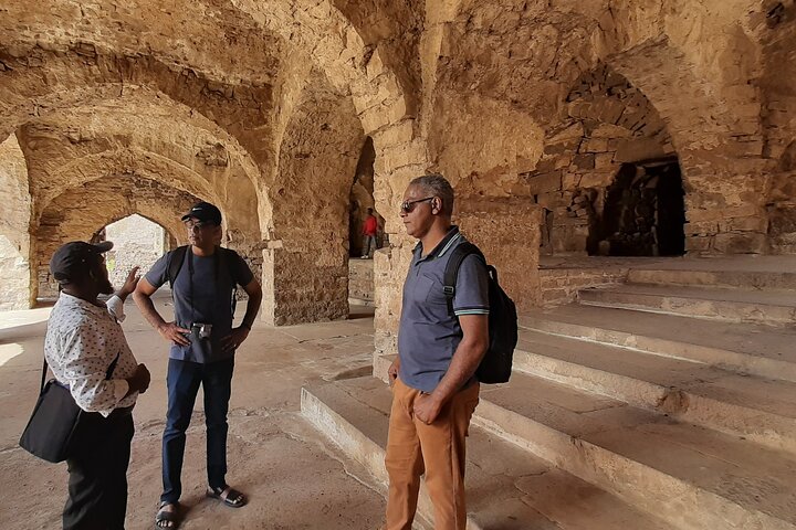 Private tour of Hyderabad in car with guide and lunch