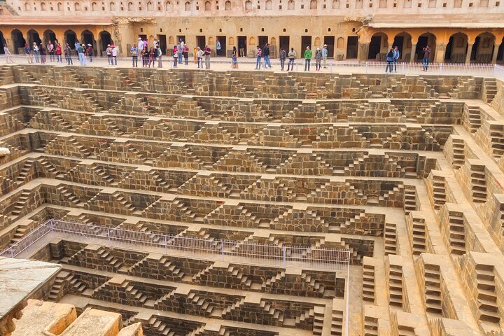 Agra Drop with Visit Chand Baori and Fatehpur Sikri from Bundi