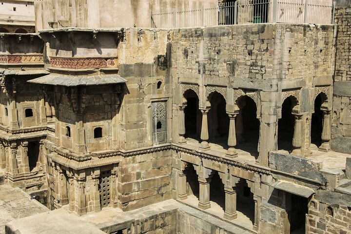 Agra Drop with Visit Chand Baori and Fatehpur Sikri from Bundi
