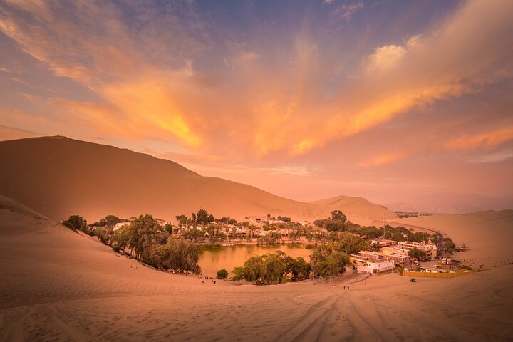 HUACACHINA : UTV Private Can-Am + Sandboard – Ica