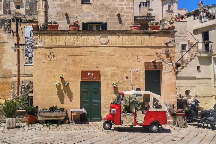 Tuk Tuk tour Matera - between History, legend and anecdotes