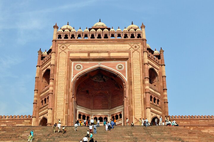 Agra Drop with Visit Chand Baori and Fatehpur Sikri from Bundi