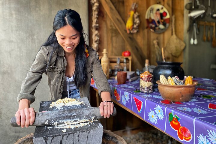 Oaxaca cooking: mole & tortilla class, market tour & mezcalitas