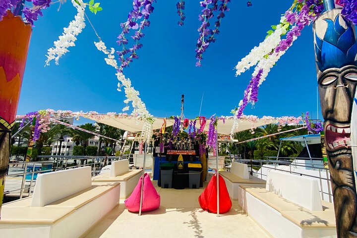 Ibiza Beach Hopping Cruise with Paddleboards, Drinks and Food 6h