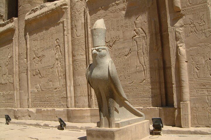 7-Days Tour Cairo and Nile Cruise with Domestic Flights