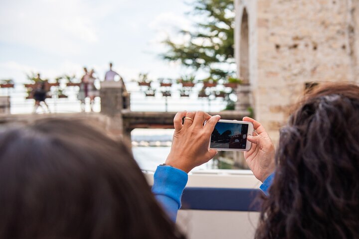 Castles boat tour with Bardolino wine tasting and nibbles
