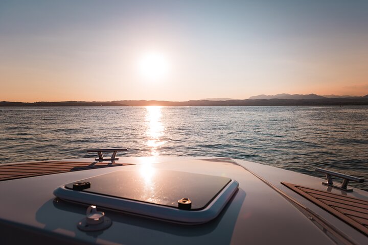 Lake Garda Sunset Cruise from Sirmione with Prosecco
