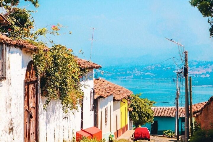 Amazing Suchitoto & San Salvador Combo Discovery Tour