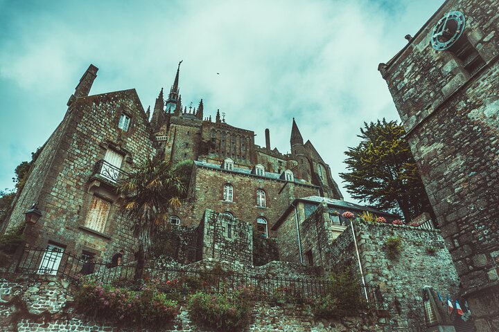 5-hour Private Tour of Mt St Michel From St Malo hotel or port