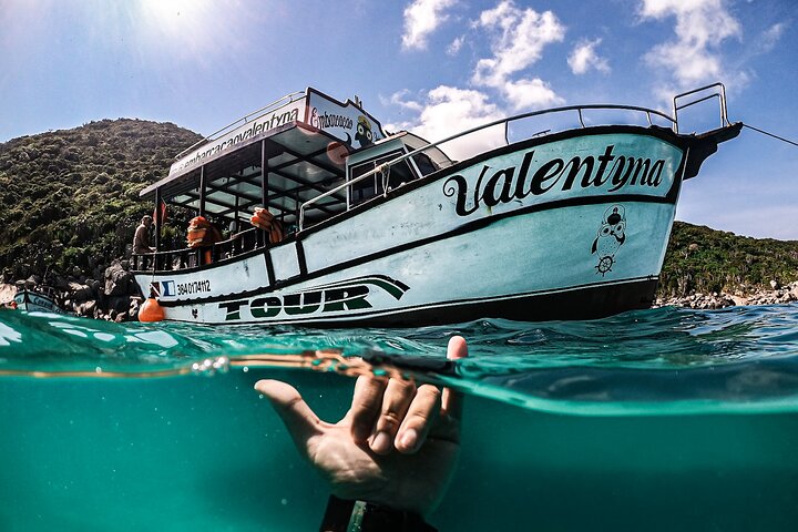 Boat Tour Open Bar A Floor Arraial do Cabo