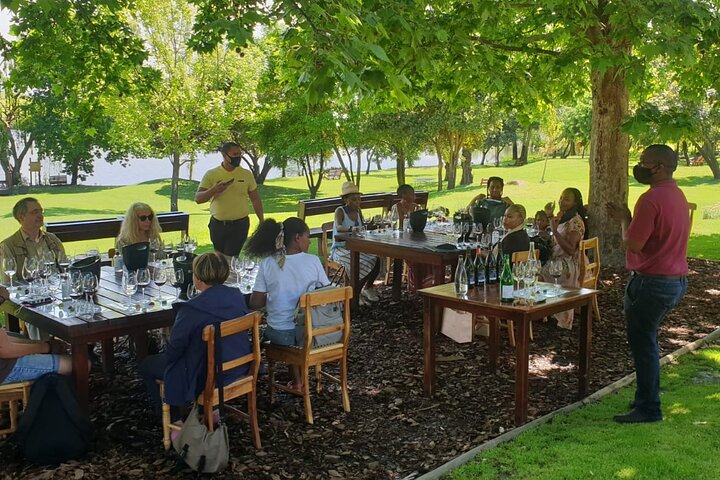 Wine Tour: Paarl, Franschhoek & Stellenbosch incl 3 wineries