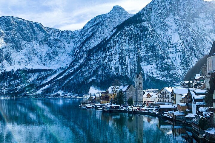 Private Full-Day Tour of Hallstatt and Salzkammergut from Salzburg with Options