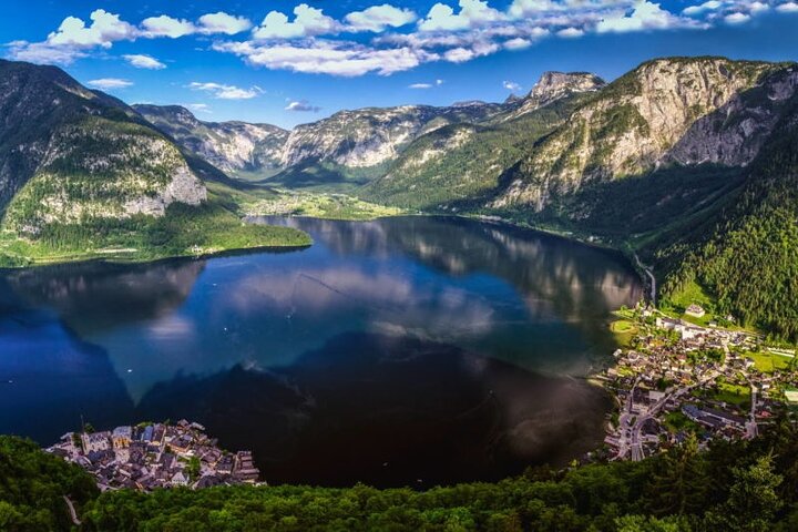 Self-Guided Private Tour of Hallstatt. Best photo-points, panoramic views, cafes