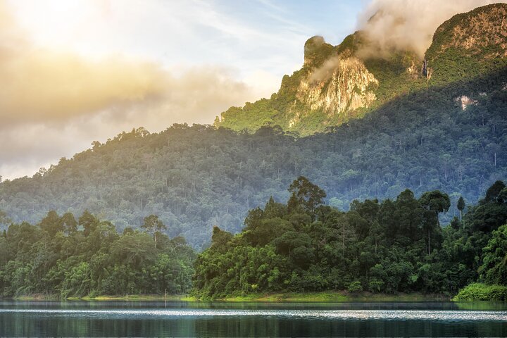 From Khao Lak : Cheow Lan Lake & Nam Rad Emerald Pool