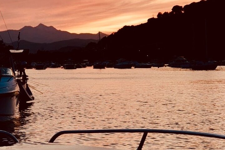 Elba Island - Aperitif on the boat at sunset - private