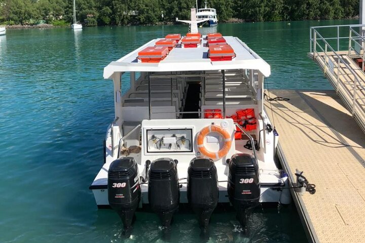 Praslin & La Digue (Shared Day Trip)