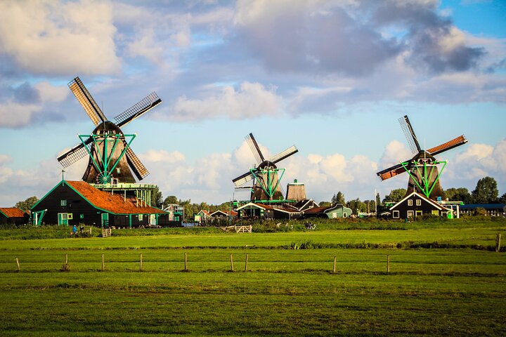 Day Trip to Zaanse Schans, Edam, Volendam and Marken from Amsterdam