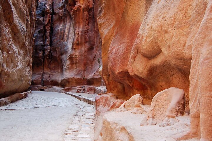 Aqaba Shore Excursion: Private Petra Sightseeing Tour with Lunch