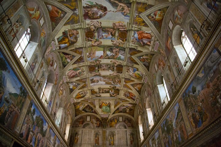 Skip the Line: Vatican & Sistine Chapel Ticket with Audio Guide