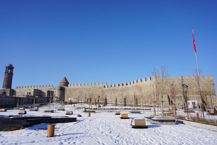 All-inclusive Private Guided Tour of Erzurum City