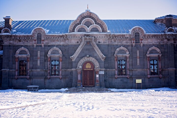 All-inclusive Private Guided 2-day Tour of Kars-Ani