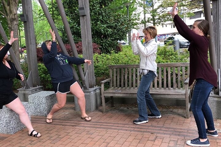 Adventurous Scavenger Hunt in Des Moines by Zombie Scavengers